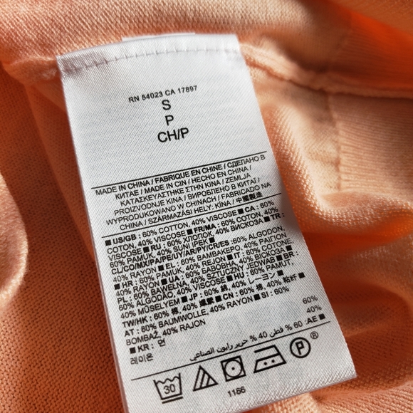 Banana Republic Cardigan, Small in Peach - Picture 4 of 4